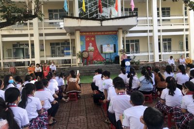 Liên đội tổ chức tuyên truyền Luật trẻ em 2016 vào sáng ngày 5/12/2022..